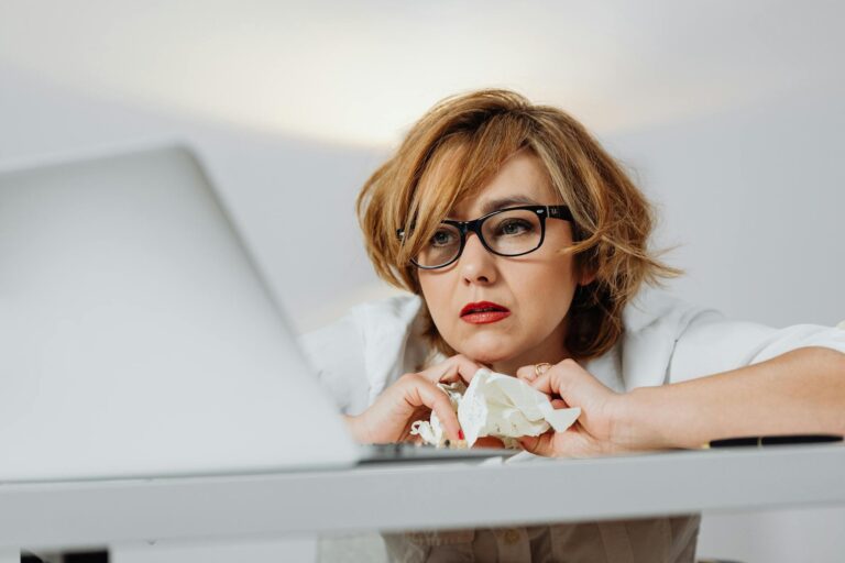 What is digital distractions? – Focuskeeper Glossary - Digital Distractions Mental Health Consequences