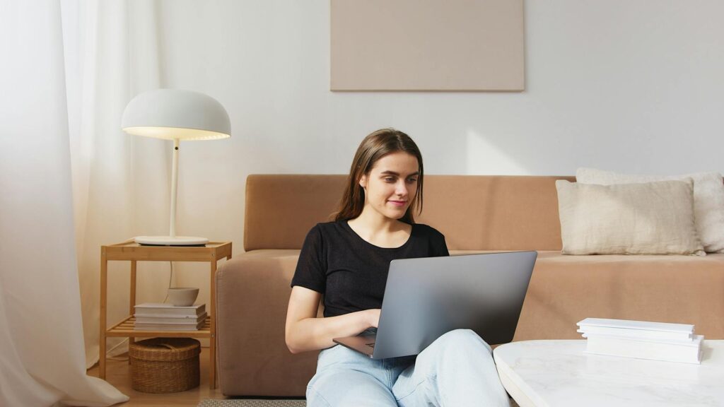 What is distraction-free environment?