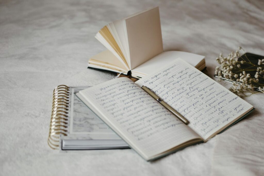 What is journaling benefits?