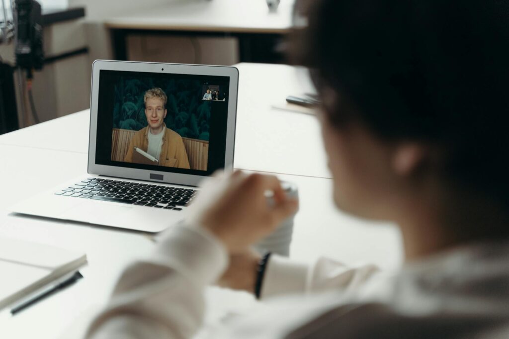 What is virtual team collaboration?