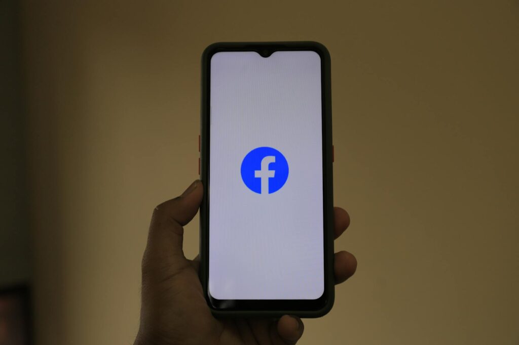 What is voluntary screen breaks?