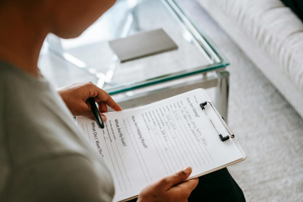 What is wellness journaling prompts?